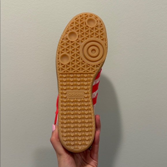 adidas women’s liberty London samba Beige and Red Floral-Panel Sneakers - Picture 3 of 7